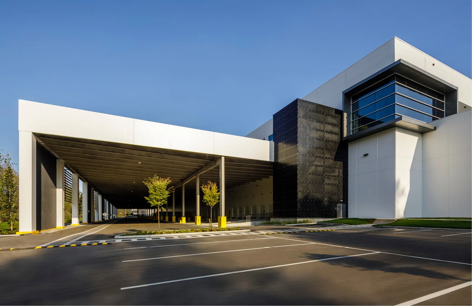 Distribution Center Roofing in Murfreesboro, TN Distribution Center Roofing in Murfreesboro, TN